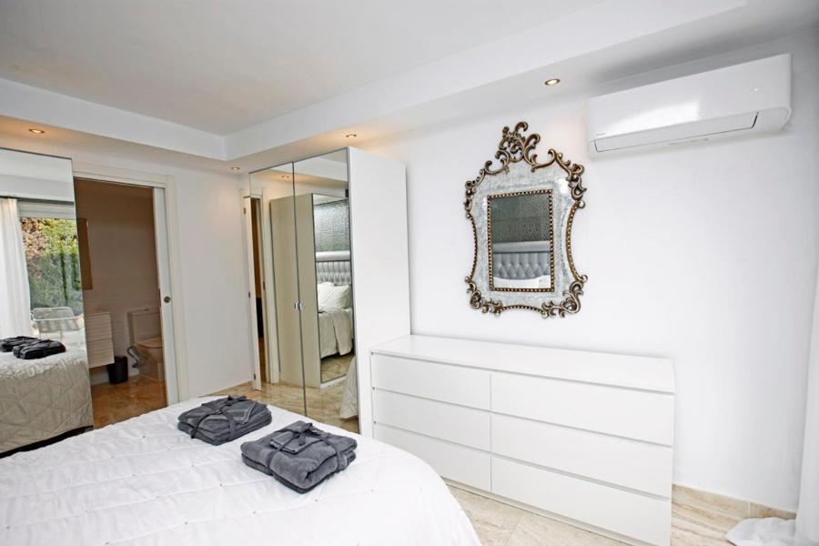 R02 Luxury Apartment In Villa With Pool And Garden Marbella Kültér fotó