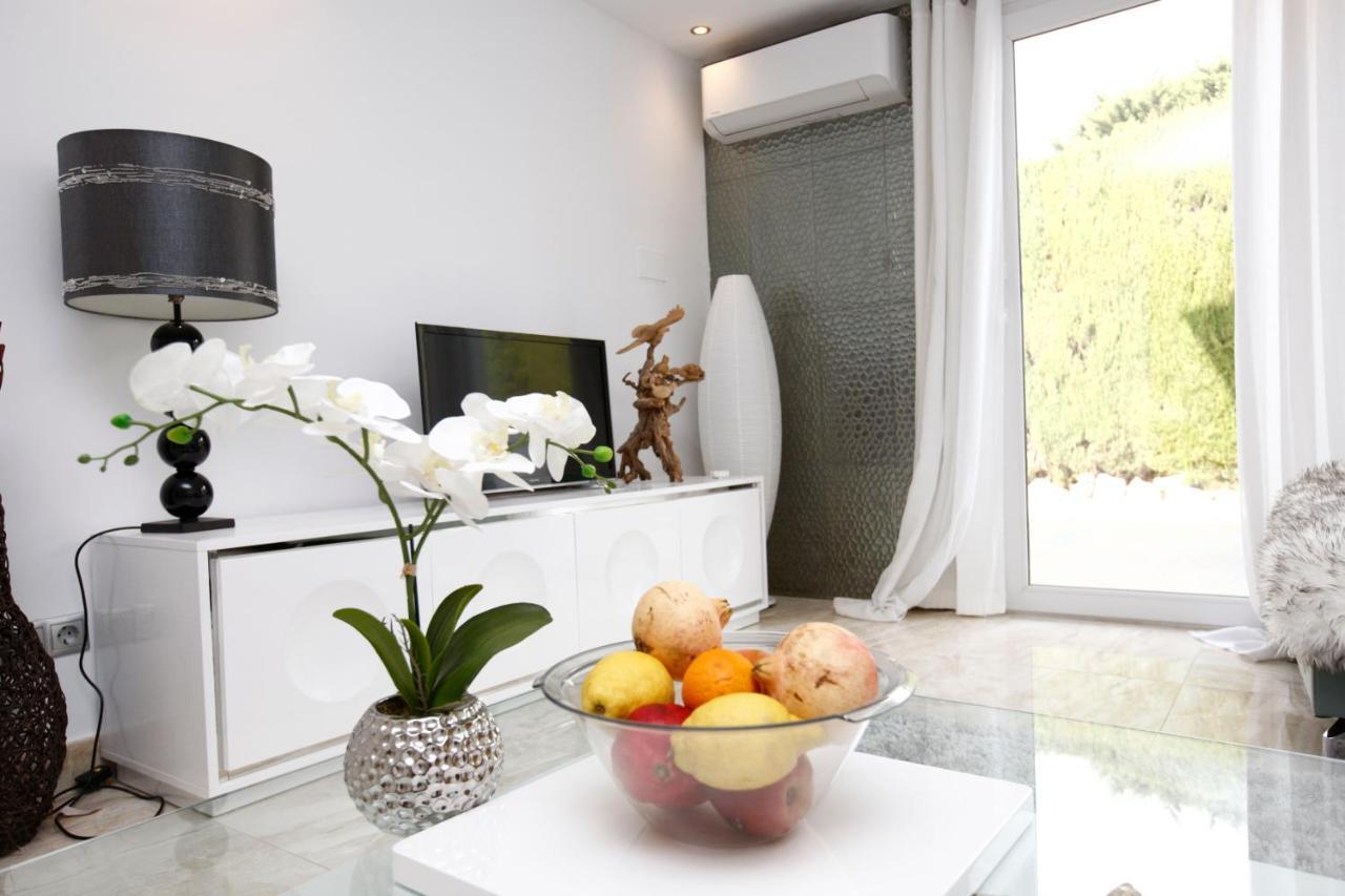 R02 Luxury Apartment In Villa With Pool And Garden Marbella Kültér fotó