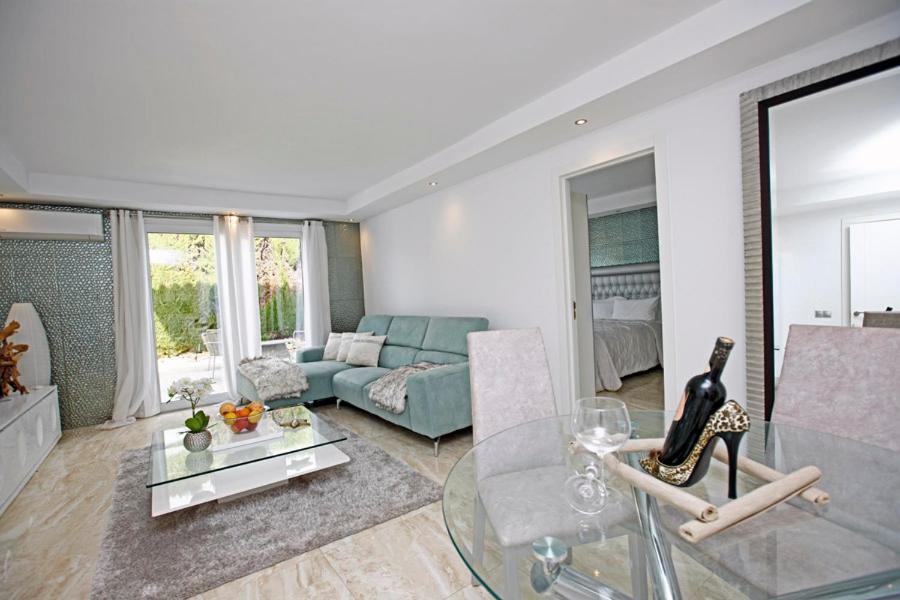 R02 Luxury Apartment In Villa With Pool And Garden Marbella Kültér fotó
